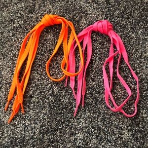 Converse laces